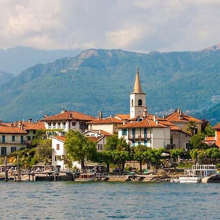 Breathtaking Lake View In The Heart Of Stresa Esterno foto